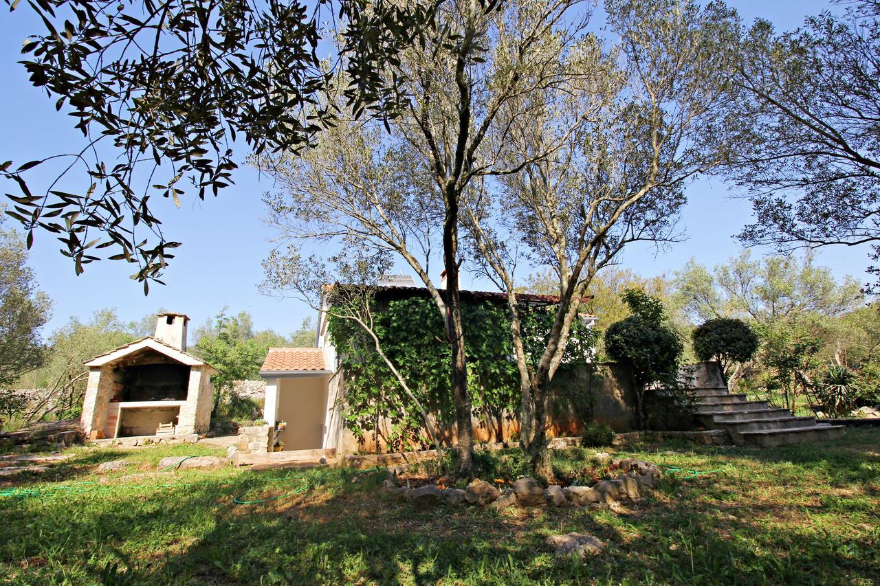 Guest House Beverin ซาลี ภายนอก รูปภาพ