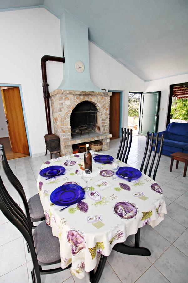 Guest House Beverin ซาลี ภายนอก รูปภาพ